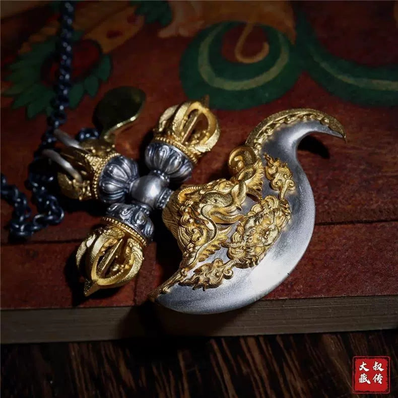 Sever the Ties of Misfortune with the Silver Yuedao Knife Amulet